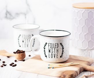 Make a DIY coffee candle mug for yourself or give one to the coffee lovers in your life. They make quite an inexpensive gift when you upcycle a mug and make your own coffee oil.