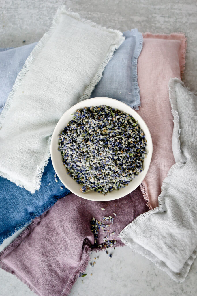 Close your eyes and breathe in the calming scent of lavender with these DIY linen lavender eye pillows. 