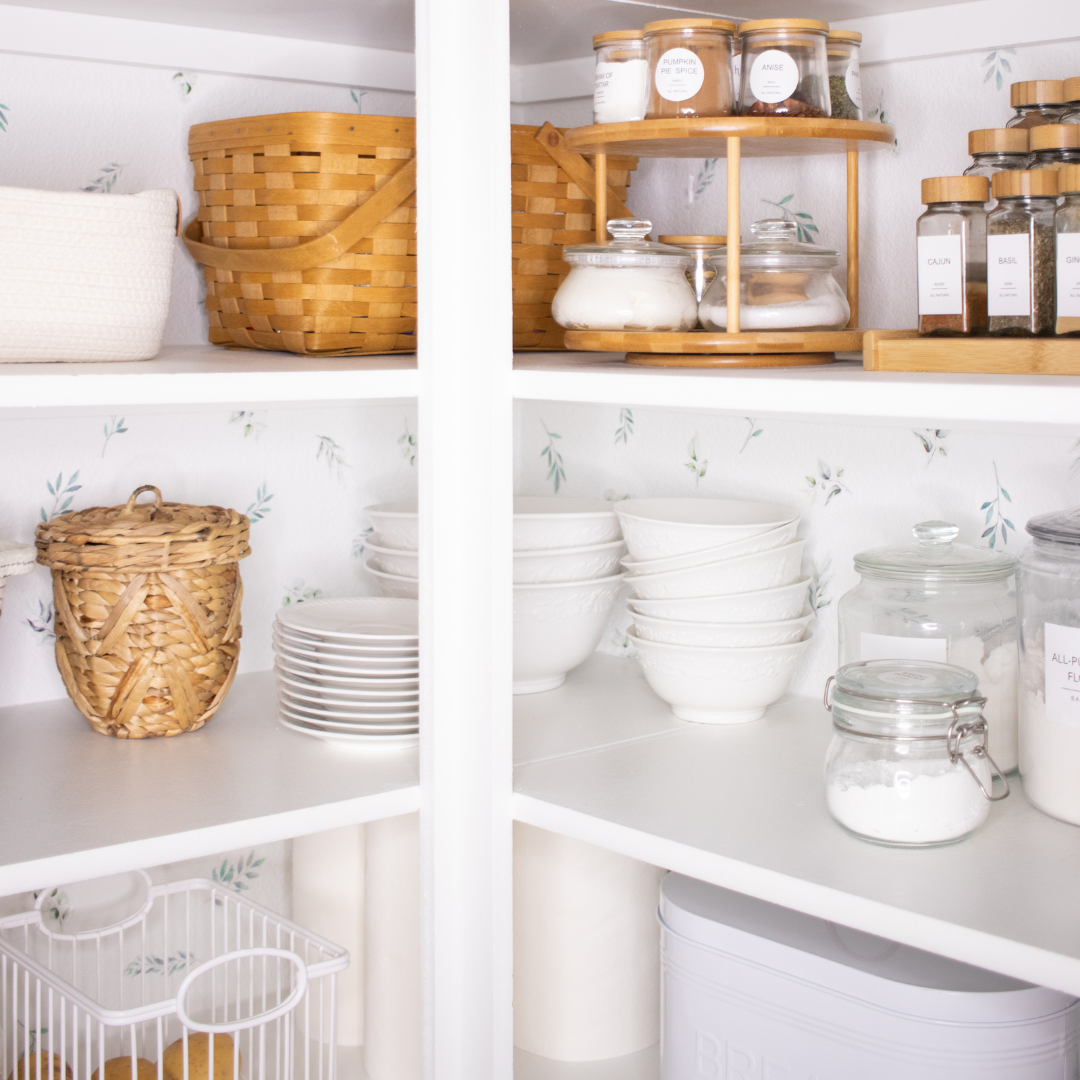 Farmhouse Pantry Makeover